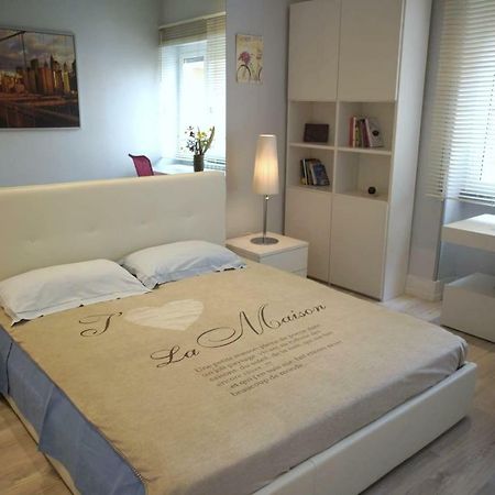 Metro A Modern Apartment Roma Ngoại thất bức ảnh