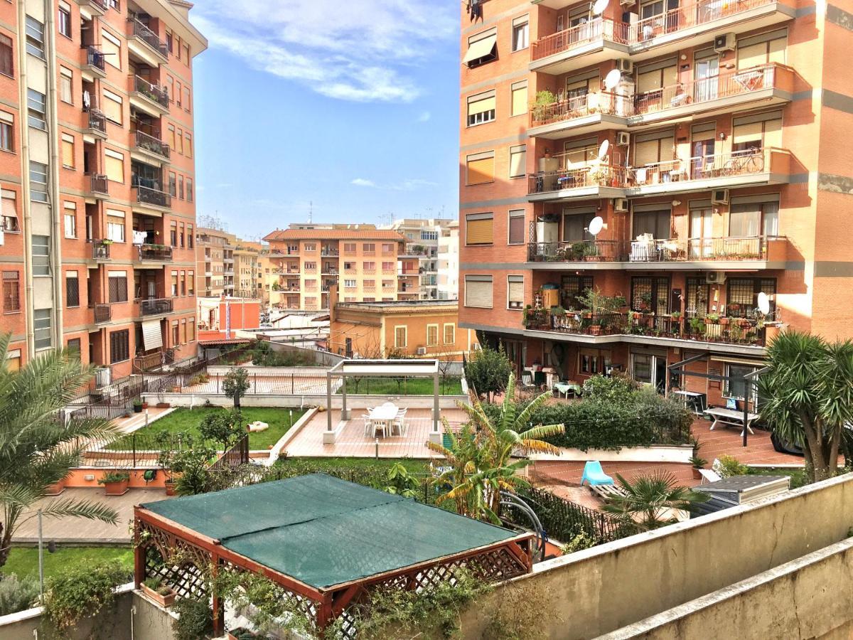 Metro A Modern Apartment Roma Ngoại thất bức ảnh