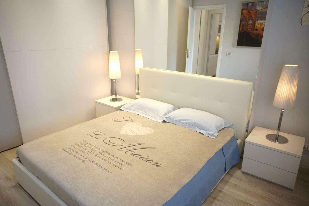 Metro A Modern Apartment Roma Ngoại thất bức ảnh